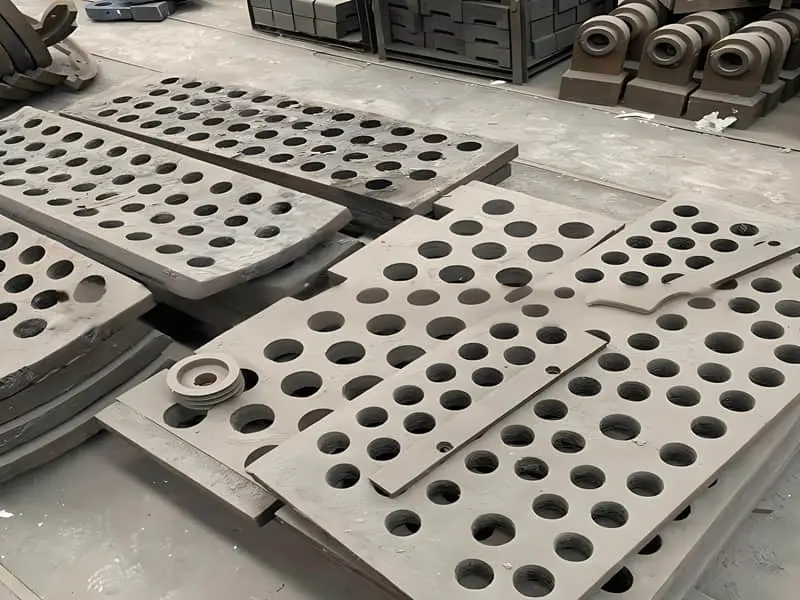 Hammer mill screens