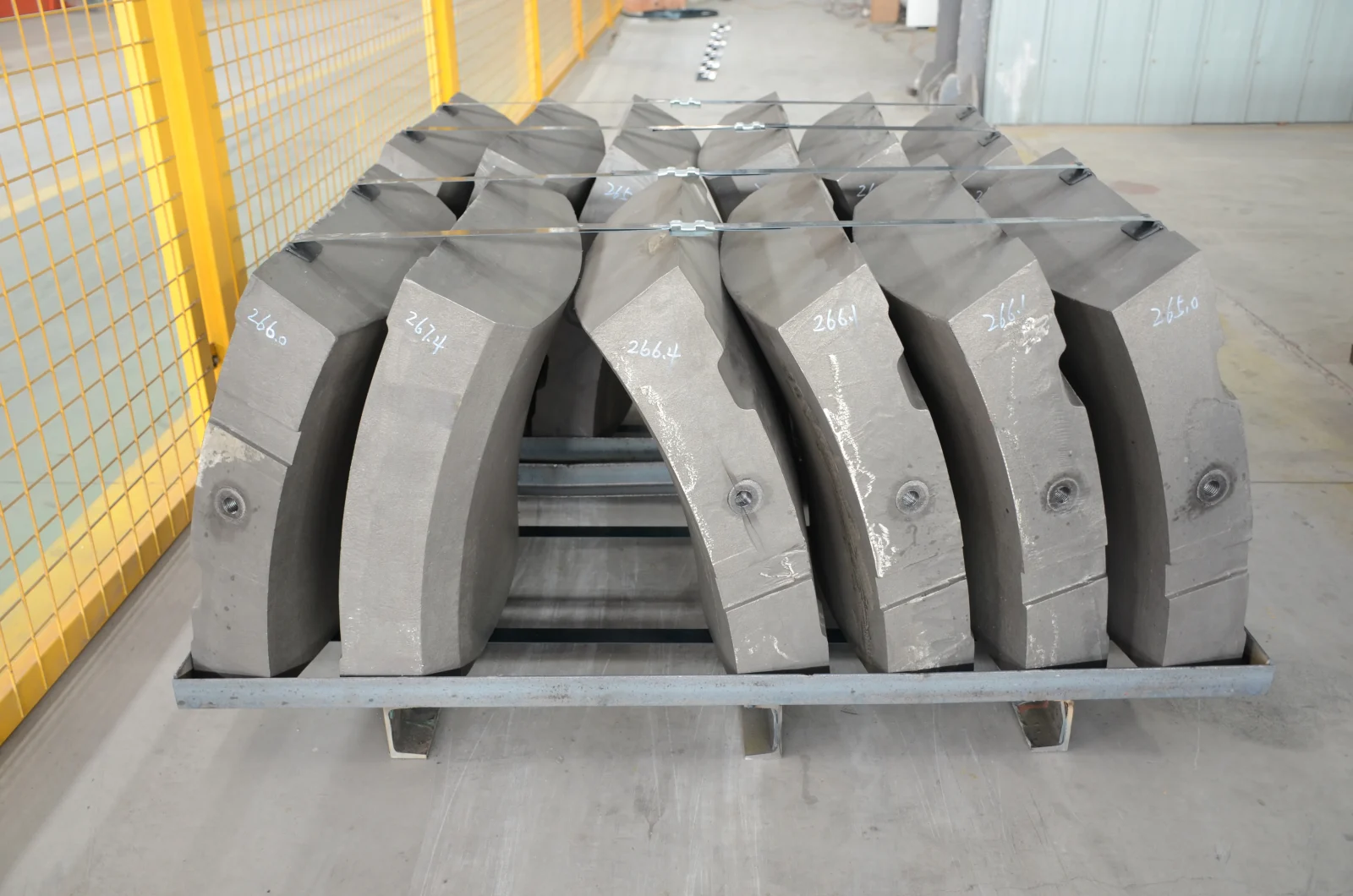 Gyratory Concave Segments in Checking (4)